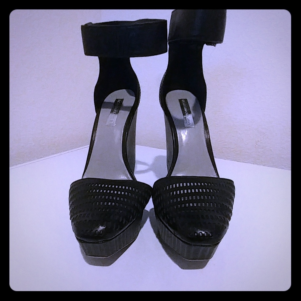 BCBG Maxazria Wedges